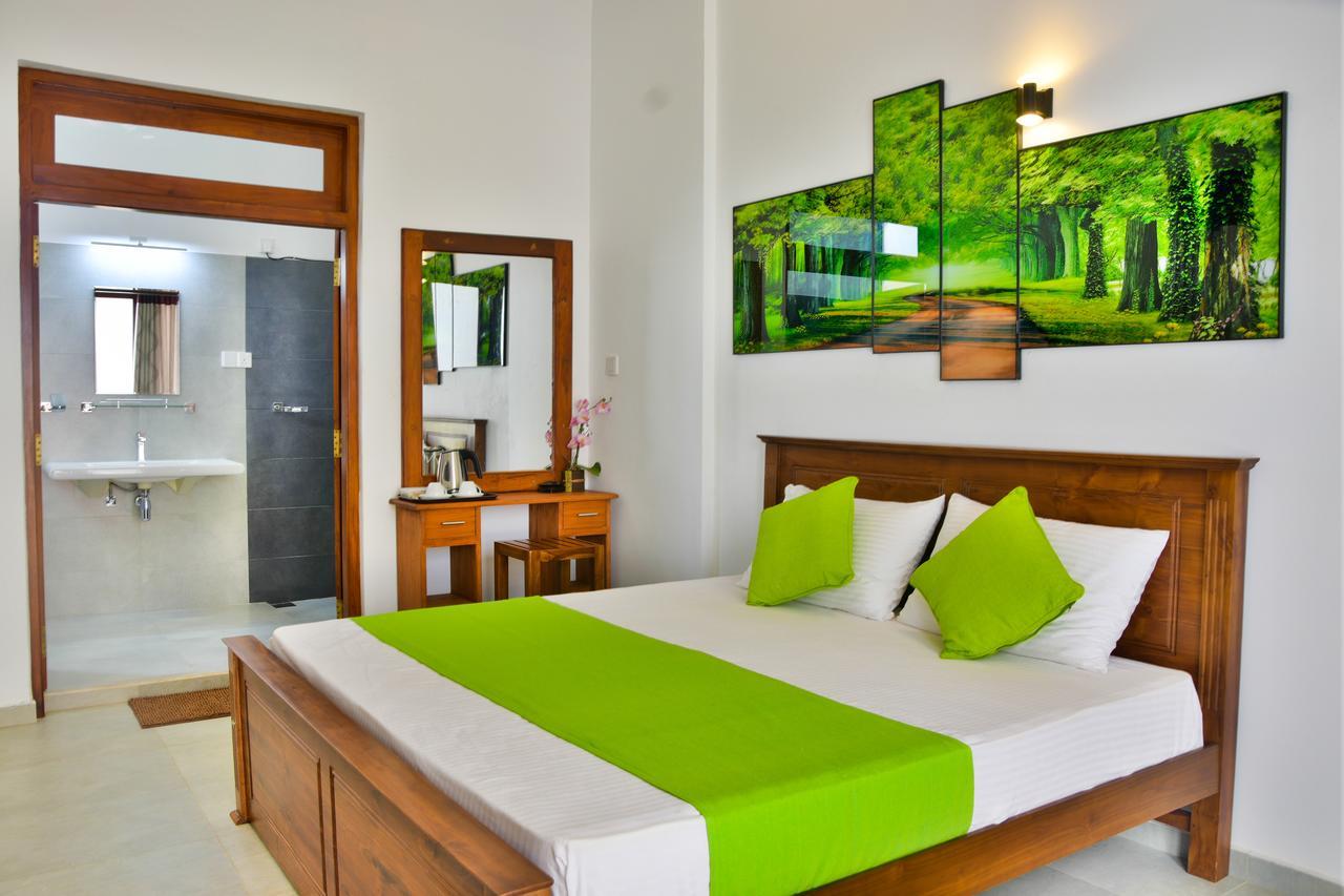 Rominrich Hotel Hikkaduwa Luaran gambar